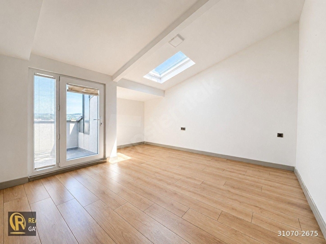 MUHTEŞEM DUBLEX DAİRE YÜKSEK TAVANLI 5+2 DENİZ MANZARALI - Görsel 30