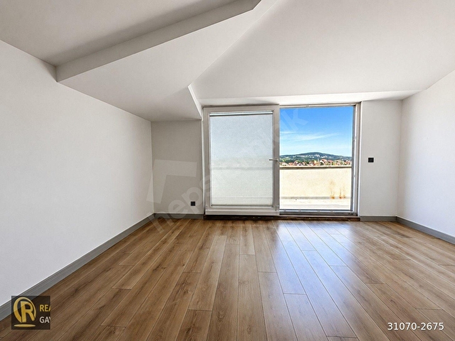 MUHTEŞEM DUBLEX DAİRE YÜKSEK TAVANLI 5+2 DENİZ MANZARALI - Görsel 25