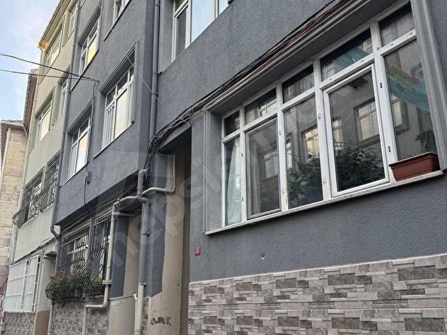 Merkezi konumda satılık 1 + 1 daire - Görsel 2