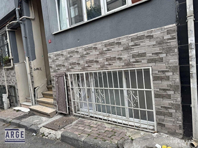 Merkezi konumda satılık 1 + 1 daire