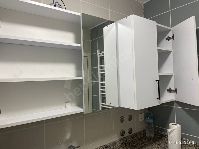 Aile apartmanında, Çift balkonlu, huzurlu 1+1, köşe daire - Görsel 15