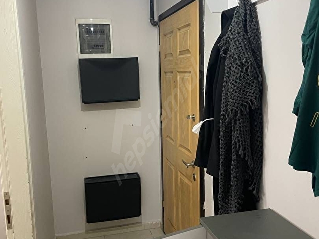 Aile apartmanında, Çift balkonlu, huzurlu 1+1, köşe daire - Görsel 16