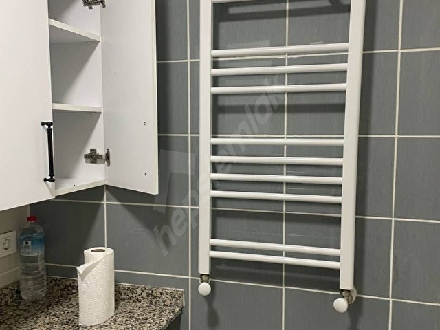 Aile apartmanında, Çift balkonlu, huzurlu 1+1, köşe daire - Görsel 18