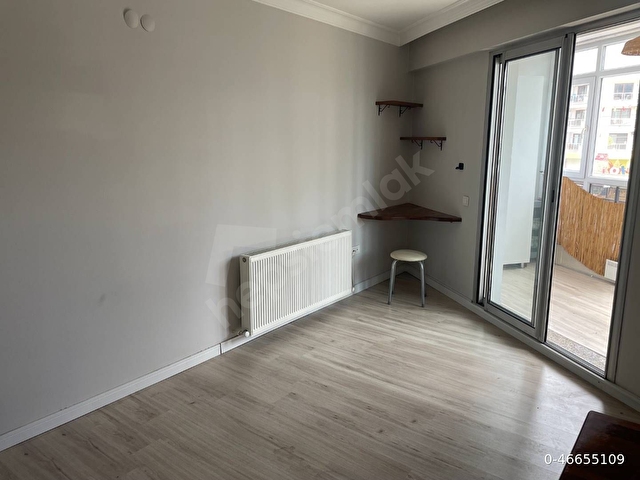 Aile apartmanında, Çift balkonlu, huzurlu 1+1, köşe daire - Görsel 7