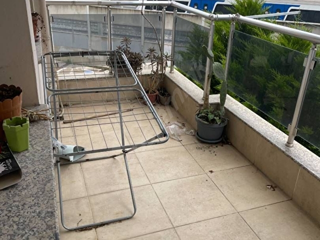 Aile apartmanında, Çift balkonlu, huzurlu 1+1, köşe daire - Görsel 12