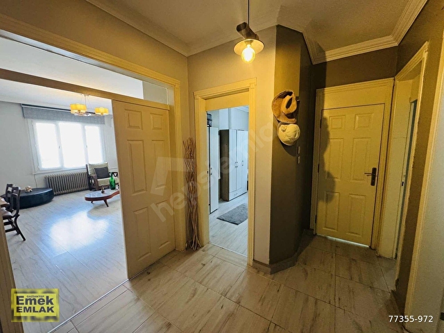 EMEK EMLAKTAN GAZİMUHTAR DA SATILIK BAKIMLI 2+0 EŞYALI DAİRE - Görsel 13