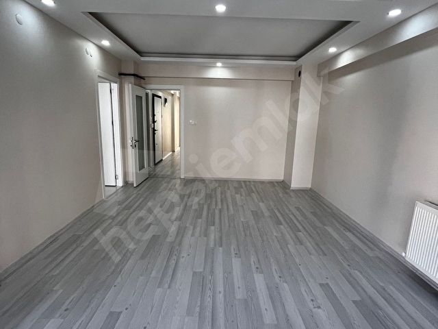 GAZİEMİR IRMAKDA KİRALIK 3+1 DAİRE - Görsel 2