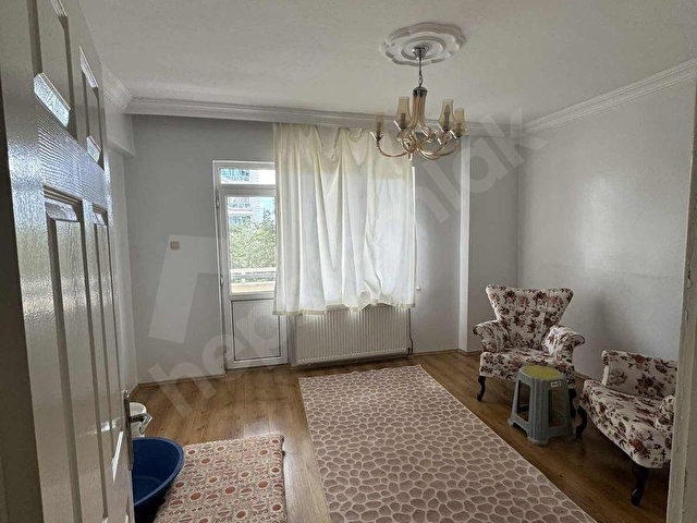 GÜNEYKENT MAHALESİNDE 3+1 160M2 - Görsel 9