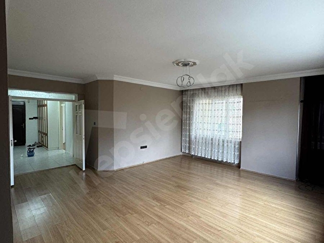 GÜNEYKENT MAHALESİNDE 3+1 160M2 - Görsel 3