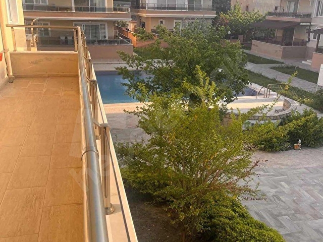Yeni Foça Merkezde Havuzlu Sitede Marinaya 3 Dk Satılık daire - Görsel 6