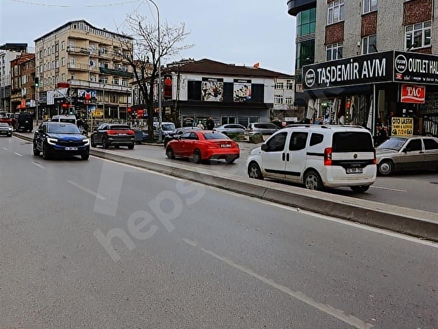 Alemdağ cad 0 noktada satılık 3 dükkan birden ya da ayrı ayrı - Görsel 8