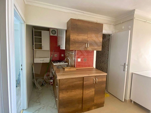 KADIKÖY RIHTIMA YAKIN YENİLENMİŞ KİRALIK OFİS - Görsel 15