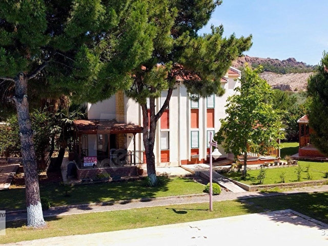 Foça Seçkinler Sitesinde Denizin Başucunda Doğayla Başbaşa Villa - Görsel 6