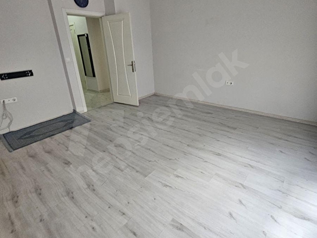 MERT EMLAKTAN HÜRRİYETTE SATILIK 2+1 DAİRE - Görsel 23