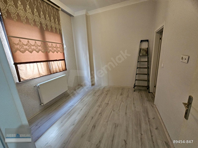 MERT EMLAKTAN HÜRRİYETTE SATILIK 2+1 DAİRE - Görsel 5