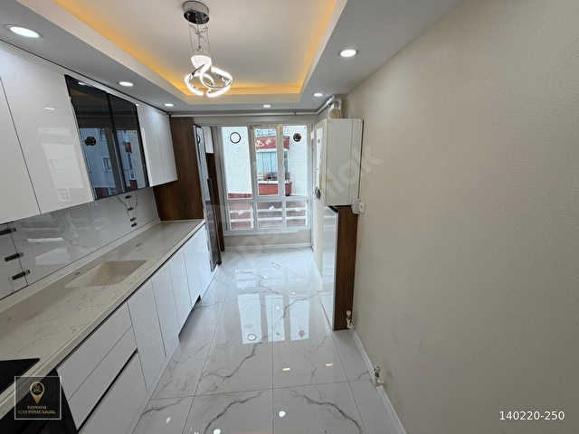 SİNCAN ERTUĞRULGAZİ MAH DE ARA KATTA SALON BAĞIMSIZ FULL YAPILI 3+1 DAİRE - Görsel 16