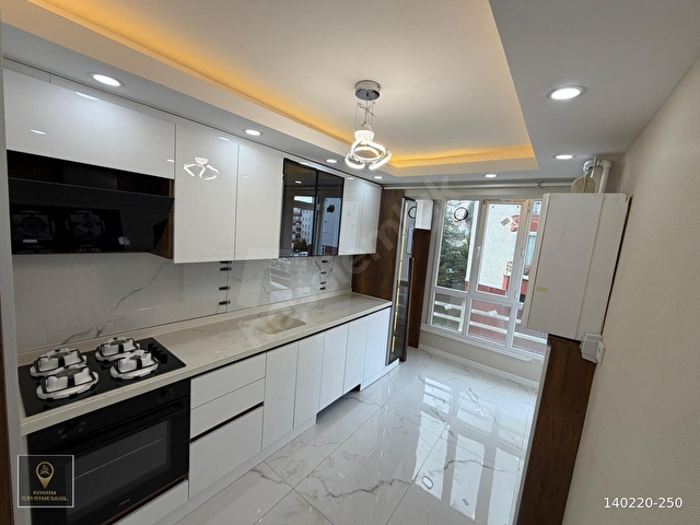 SİNCAN ERTUĞRULGAZİ MAH DE ARA KATTA SALON BAĞIMSIZ FULL YAPILI 3+1 DAİRE - Görsel 7
