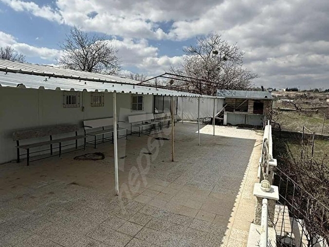 Uçhisar - Cezaevi Yolu Üzeri Bağ Evi ve Arsası - 3M Emlak - Görsel 14