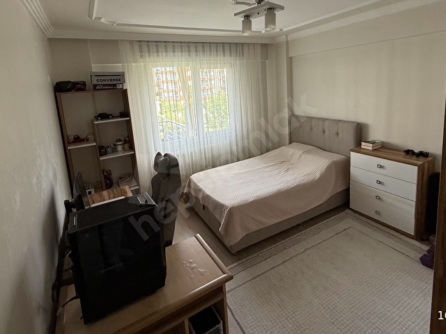 EVONADAN GÜZELYURT MÜKEMMEL KONUMLU FERAH 3+1 ARA KAT DAİRE - Görsel 14