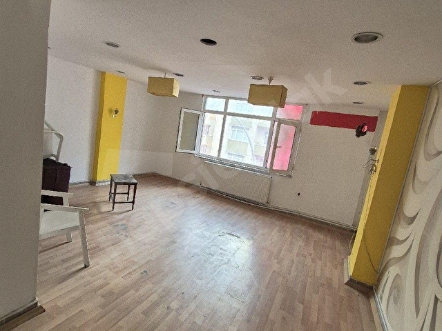 M K Paşa mah metrobüse yürüme mesafesinde 130m2 kiralık - Görsel 10