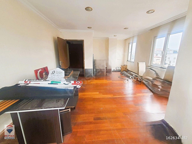 SABİHA GÖKÇEN HAVA ALANINA YAKIN KİRALIK EŞYALI BÜRO OFİS - Görsel 5