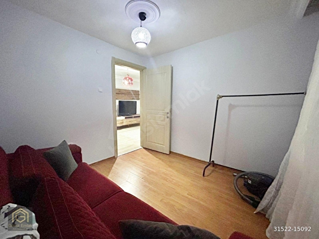 AYVALI CADDESİ ÜZERİNDE 1.KAT KONUMUNDA 3+1 YAPILI/EŞYALI DAİRE. - Görsel 15