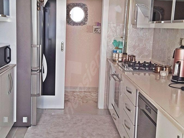 NAZAR EMLAK DAN 3+1 ORTA KAT FUL YAPILI SİTE İÇİ KİLLERLİ DAİRE - Görsel 7