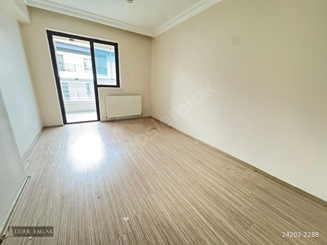 LİDER EMLAKTAN ACİL SATILIK FIRSAT DAİRESİ 3+1 KATTA ASANSÖRLÜ - Görsel 21