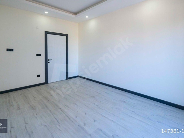 MAHMUTLARDA AKTİVİTELİ SİTEDE OKULLARA YAKIN 3+1 SIFIR DAİRE - Görsel 17