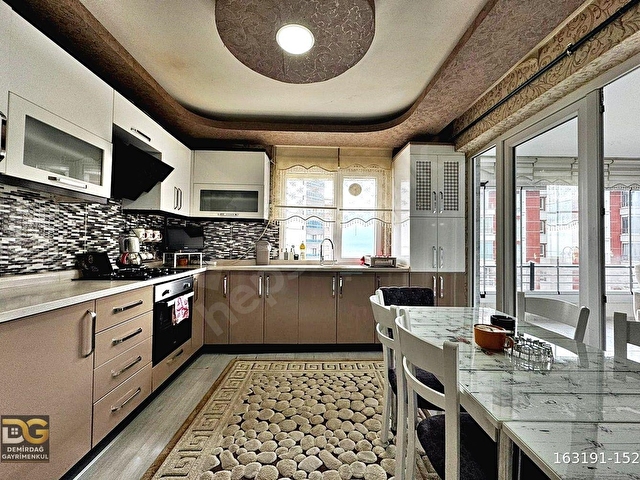 YENİMAHALLEDE SİTE İÇERİSİNDE 4+2LÜKS YAPI DEMİRDAĞ GAYRİMENKUL