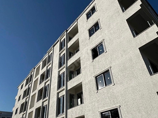 ÇELENK EMLAKDAN HASTANE KARŞISI EŞYALI, SIFIR 1+1 KİRALIK DAİRE