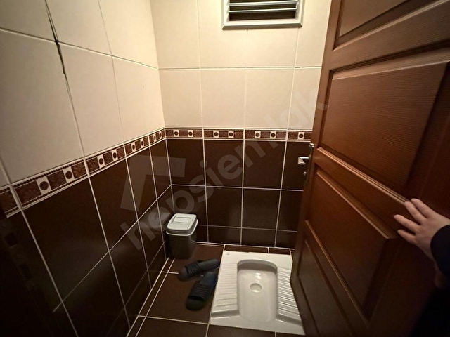 MERKEZ EMLAKTAN METROBÜSE YÜRÜME MESAFESİNDE 2+1 ARA KAT DAİRE - Görsel 6