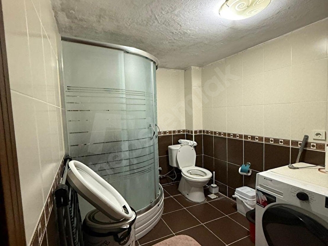 MERKEZ EMLAKTAN METROBÜSE YÜRÜME MESAFESİNDE 2+1 ARA KAT DAİRE - Görsel 4