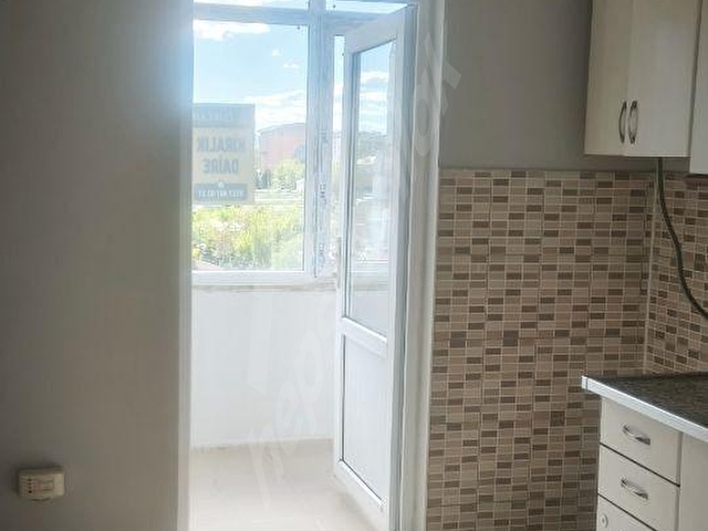 Kiralık 3+1 Daire Fırat mahallesı Valilik Tokilerde ara kat - Görsel 12