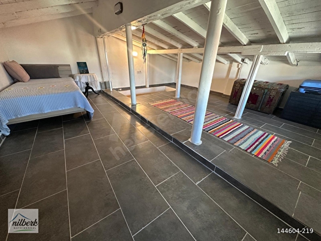 Çeşme Alaçatı Merkeze Yakın Nilberkden Bahçeli Kiralık Villa - Görsel 26