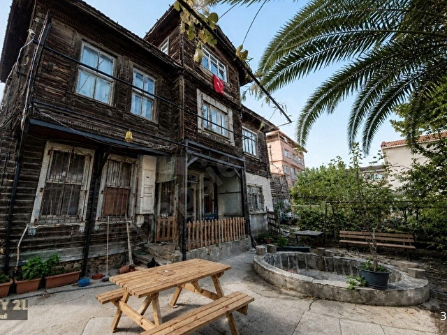 777m² Bahçe içinde, 1900lerden günümüze korunmuş müstakil konak - Görsel 2