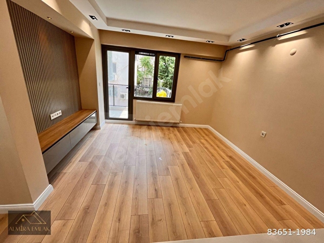 ESENYALI AMERİKAN KOLEJİ YANINDA  2+1 80m2 LÜKS DEKORLU FERAH DAİRE - Görsel 3