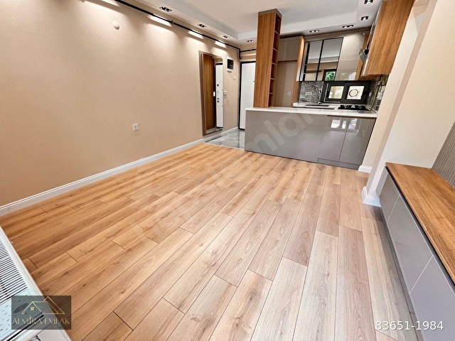 ESENYALI AMERİKAN KOLEJİ YANINDA  2+1 80m2 LÜKS DEKORLU FERAH DAİRE - Görsel 5