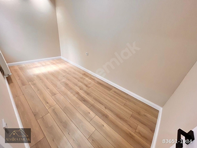 ESENYALI AMERİKAN KOLEJİ YANINDA  2+1 80m2 LÜKS DEKORLU FERAH DAİRE - Görsel 22