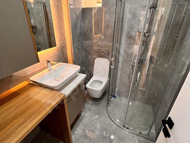 ESENYALI AMERİKAN KOLEJİ YANINDA  2+1 80m2 LÜKS DEKORLU FERAH DAİRE - Görsel 26