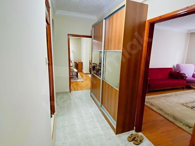 Turhal Yenişehirde-Düzgün Temiz EŞYALI-Cadde Üstü-3+1 Kiralık Daire - Görsel 16