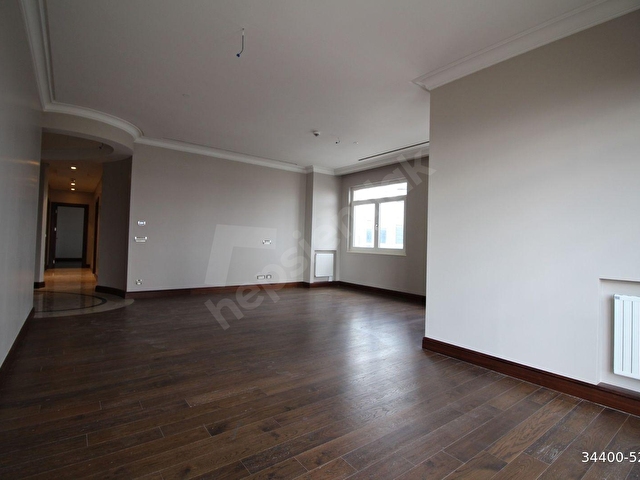 Emaar Square C Blokta 160m2 Net 3.5+1 Hizmetli Odalı Kiralık - Görsel 4