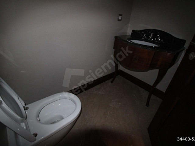 Emaar Square C Blokta 160m2 Net 3.5+1 Hizmetli Odalı Kiralık - Görsel 23