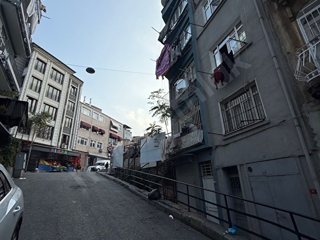 BEYOĞLUN DA VİZE MERKEZİNE 2 DK SATILIK BİNA - Görsel 12