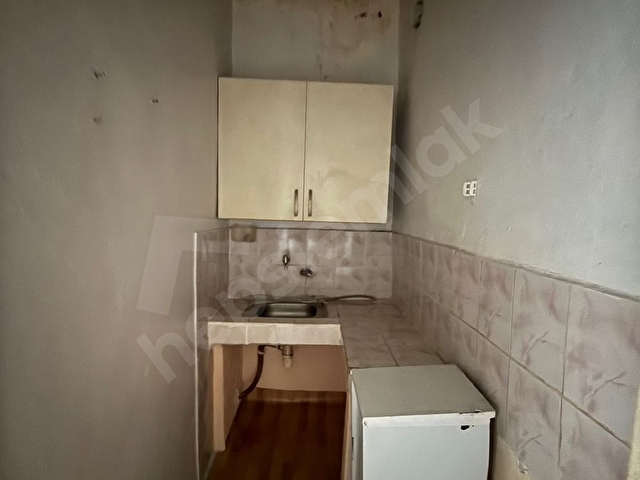 BEYOĞLUN DA VİZE MERKEZİNE 2 DK SATILIK BİNA - Görsel 21