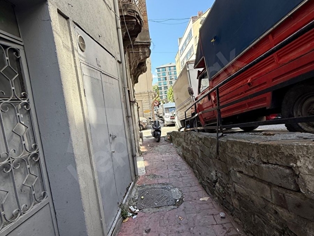 BEYOĞLUN DA VİZE MERKEZİNE 2 DK SATILIK BİNA - Görsel 29