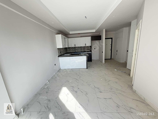 PARLADAN LİPARİS KREMLİN DE AQUA PARKLI SIFIR 1+1 LÜX DAİRE - Görsel 3