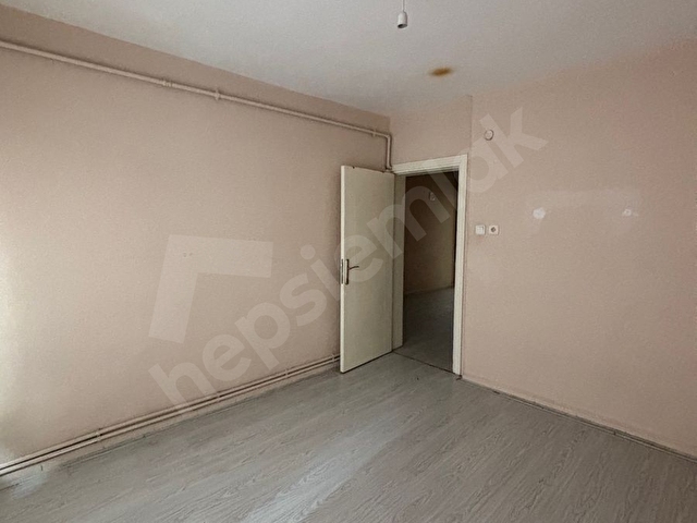 Merkezi Konumda 2+1 Kiralık Daire - Görsel 6