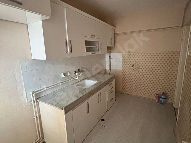 Merkezi Konumda 2+1 Kiralık Daire - Görsel 9