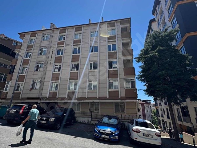 Ümraniye / İstiklal Mh.kat 2.asansorsuz.otoparkli.irtifakli - Görsel 6